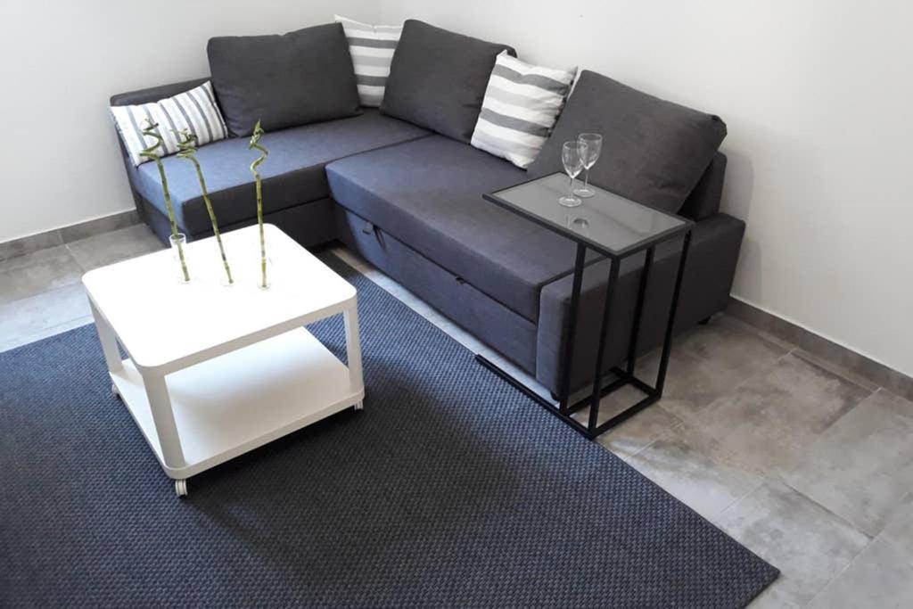 Cozy Apartment For 4 In Kolonaki, Lycabettus アテネ エクステリア 写真