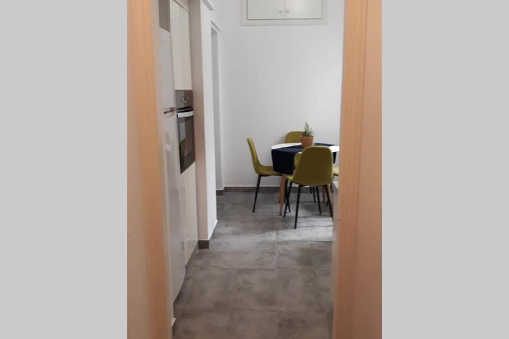 Cozy Apartment For 4 In Kolonaki, Lycabettus アテネ エクステリア 写真