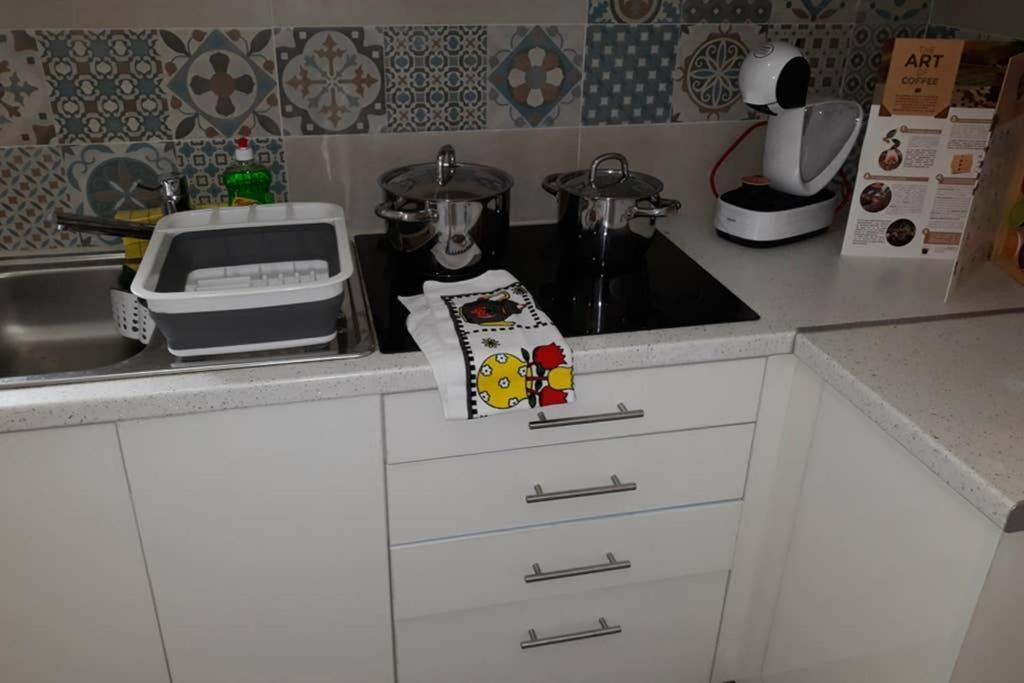 Cozy Apartment For 4 In Kolonaki, Lycabettus アテネ エクステリア 写真