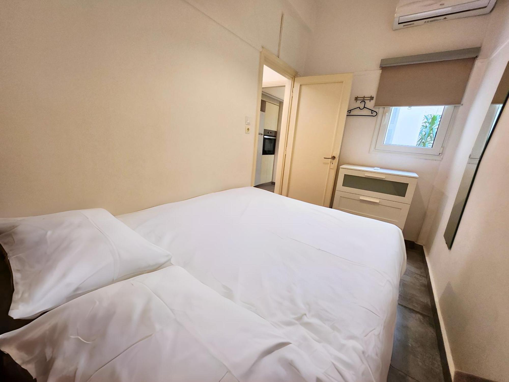 Cozy Apartment For 4 In Kolonaki, Lycabettus アテネ エクステリア 写真